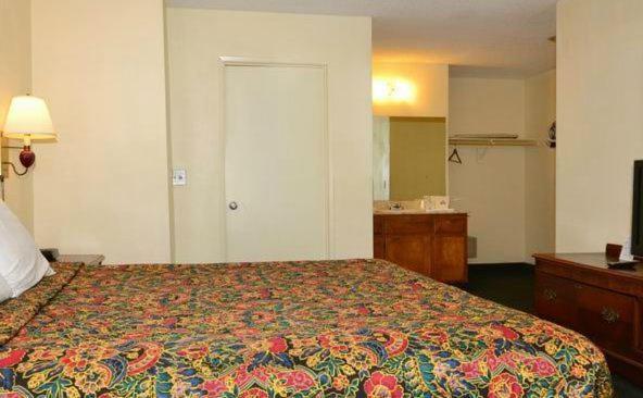 Motel Days By Wyndham Airport