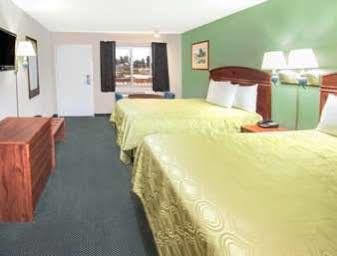 Days By Wyndham Airport Motel 3*